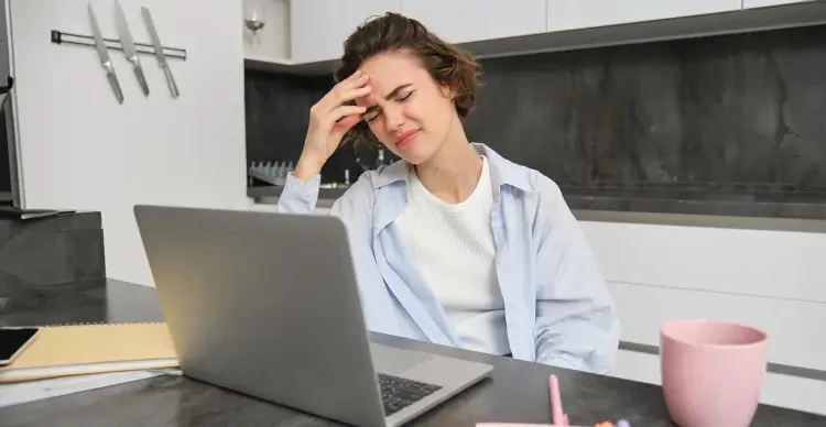 Can Screen Time Be Causing Your Headaches? How to Tackle It Without Quitting Work